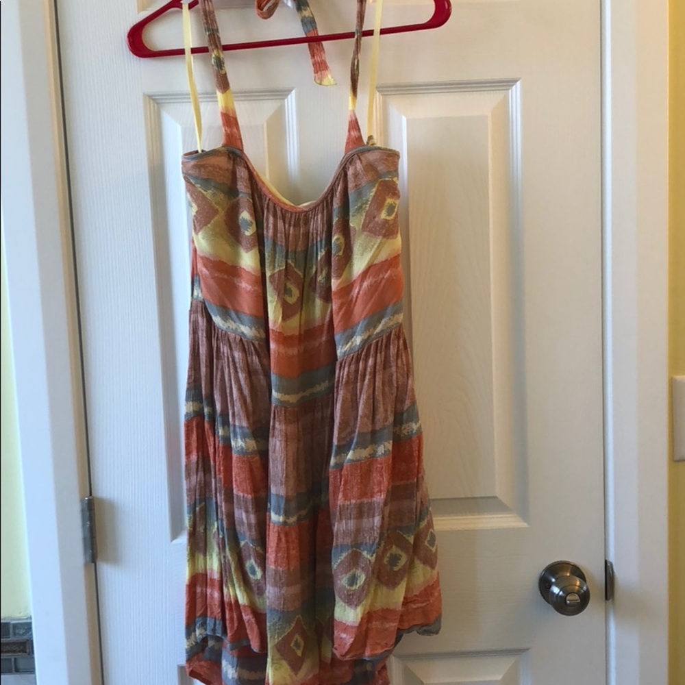 Cute halter style top
